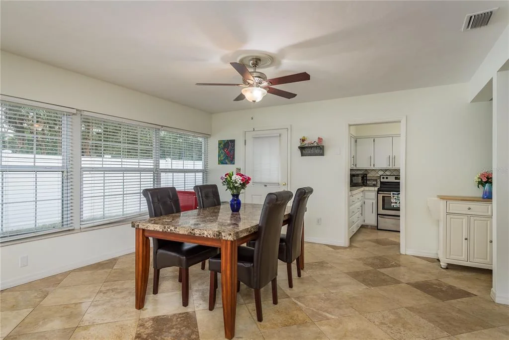 1275 Bayview Drive